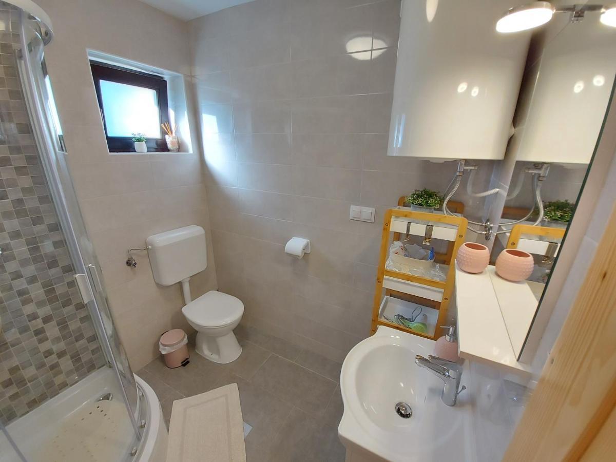 Holiday Home, Apartman Obajdin Слуни Экстерьер фото