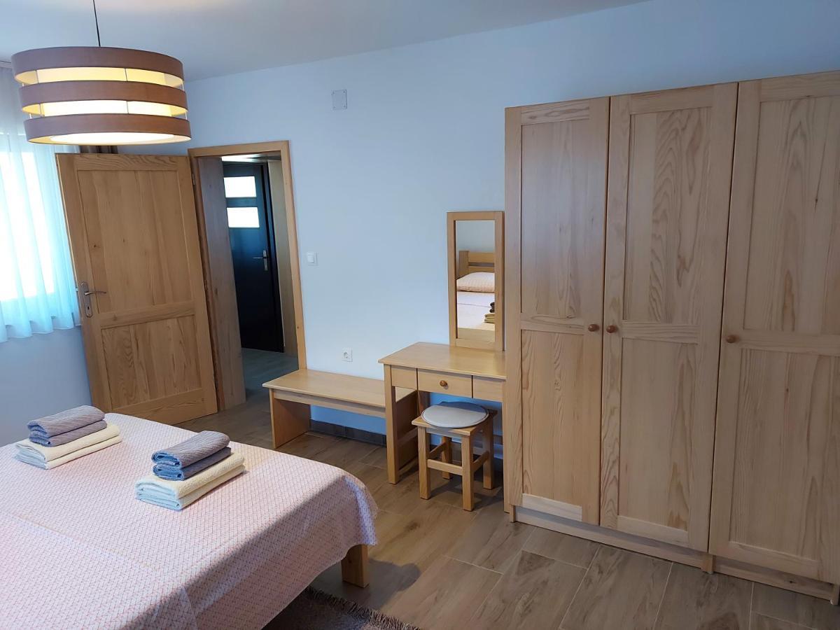 Holiday Home, Apartman Obajdin Слуни Экстерьер фото