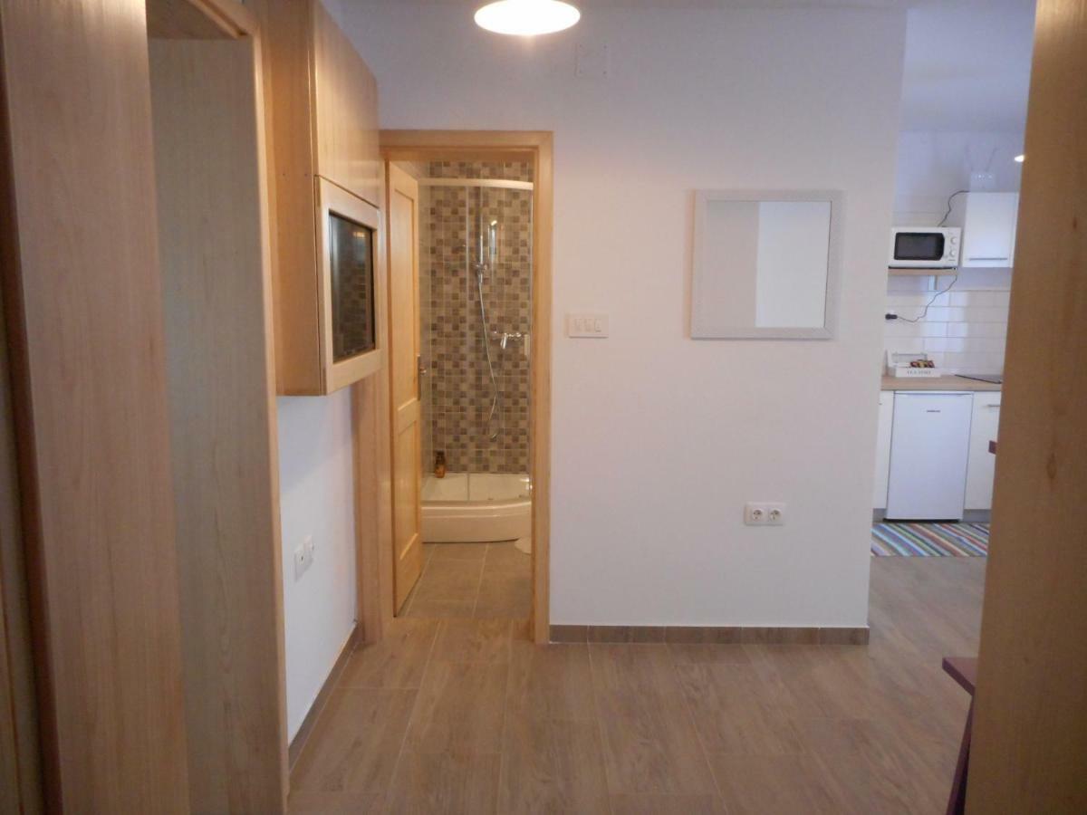 Holiday Home, Apartman Obajdin Слуни Экстерьер фото